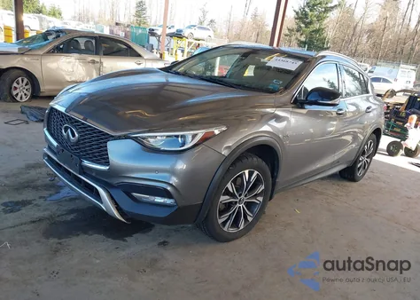 2017 Infiniti Qx30 Premium z USA, uszkodzony, nr VIN SJKCH5CR7HA028488